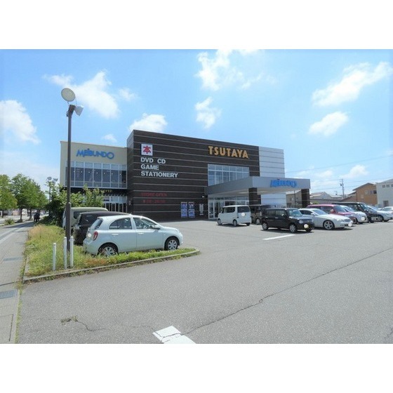 レンタルビデオ　ＴＳＵＴＡＹＡ金沢野々市店（レンタルビデオ）まで742m