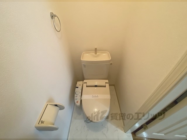 フレイグランス久我のトイレ写真