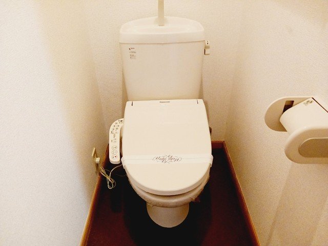 トイレ　トイレもきれいです