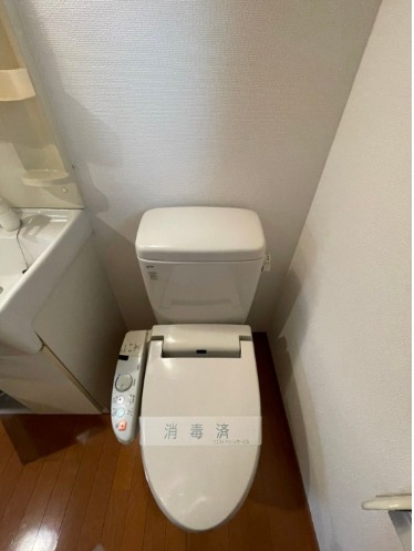 トイレ　別号室
