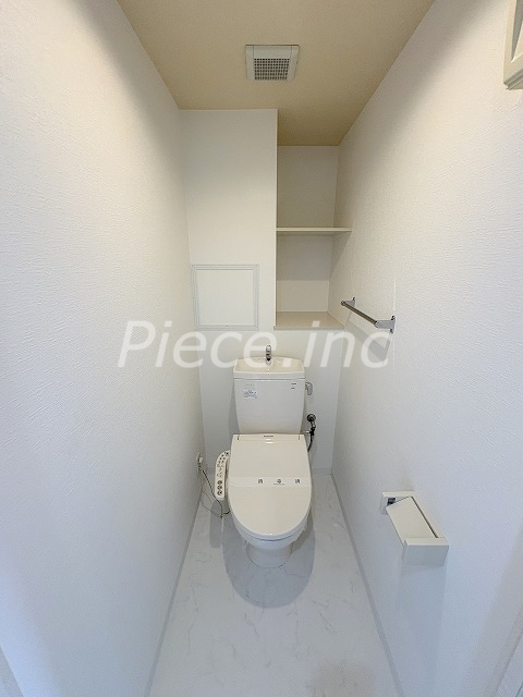 ウィスタリア三国のトイレ写真