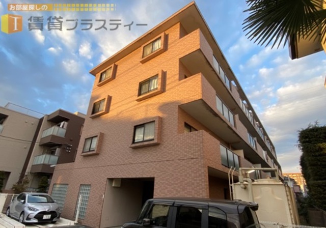 建物外観　かっちりＲＣマンション。やっと見つけた好みのお部屋。