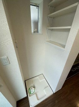 その他設備　室内洗濯機置き場。