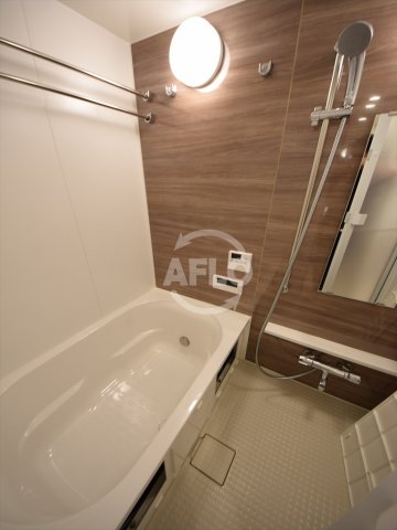 バス・シャワールーム　OPUS RESIDENCE SHINSAIBASHI SO