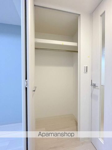 地下鉄御堂筋線 本町駅 徒歩12分 15階建 築5年の内装写真