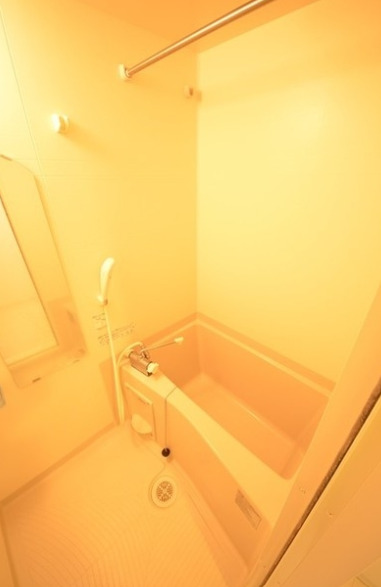 バス・シャワールーム　別部屋の画像を使用しております。