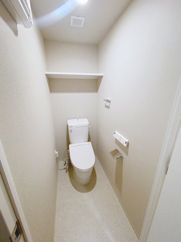 トイレ　ゆったりとした空間のトイレです