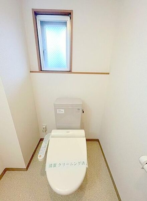 トイレ　落ち着いた色調のトイレです♪