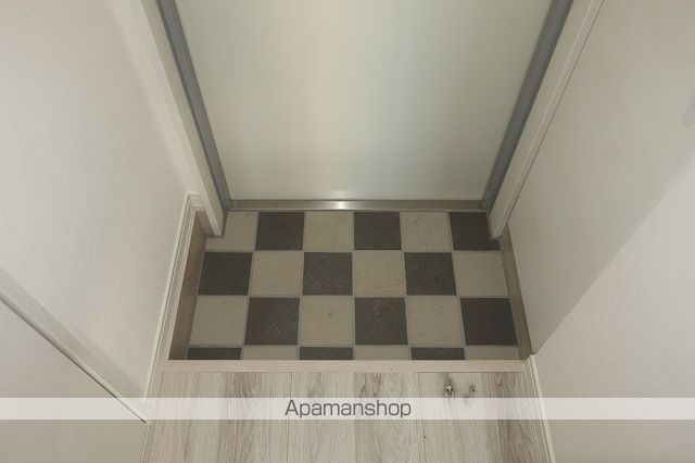 CASA COLZA幕張の玄関写真