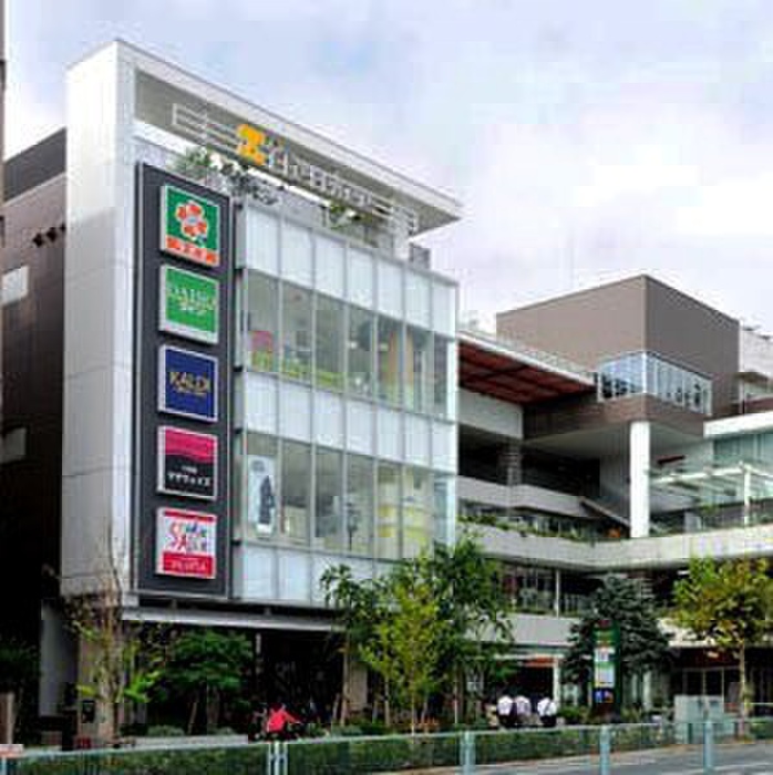 スーパー　ライフ落合南長崎駅前店（スーパー）まで350m