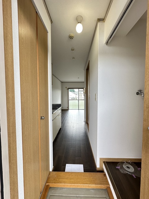 玄関　別部屋参考写真です