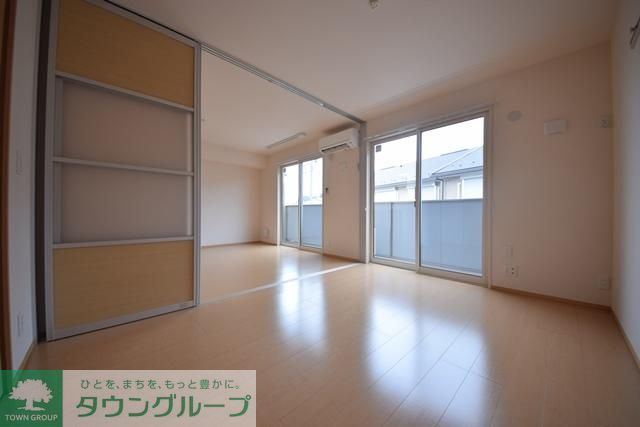 居室・リビング　★大手建築メーカー施工　設備・収納充実★
