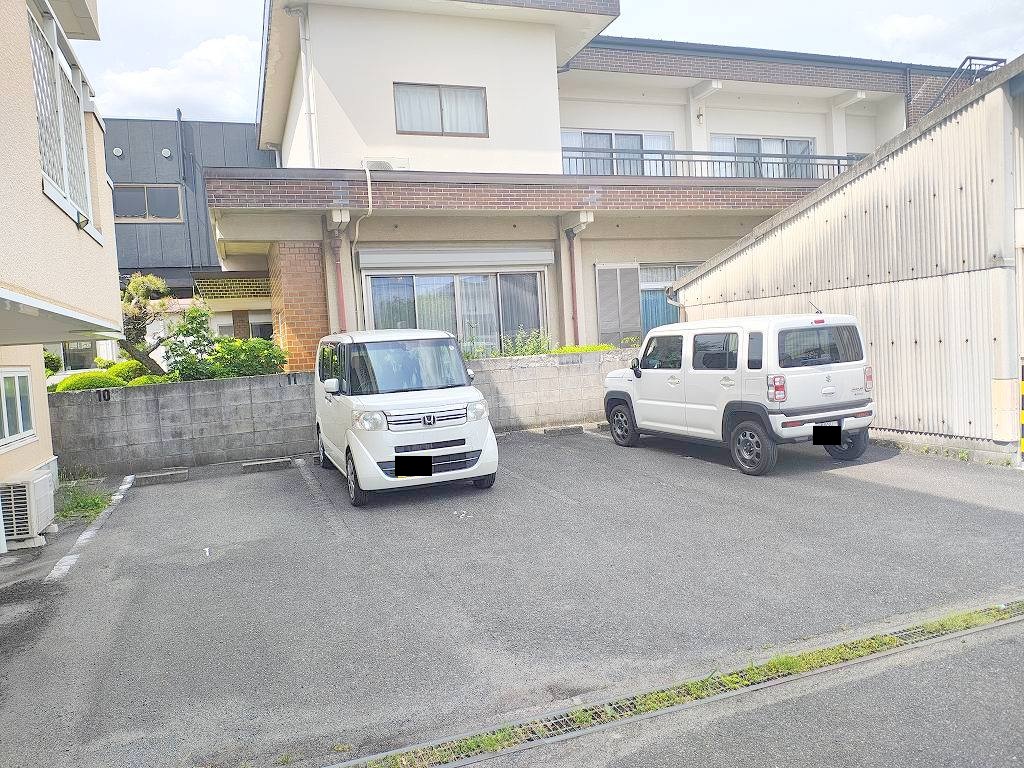 駐車場　軽自動車区画は6000円