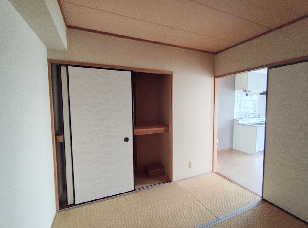 収納　和室、押し入れ