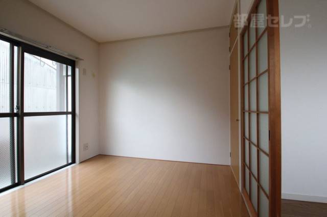 居室・リビング　日当たり良好洋室