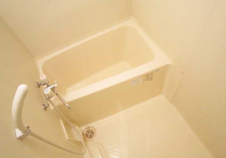 バス・シャワールーム　★ゆったりとできる広さの浴槽★