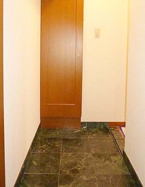 玄関　★玄関スペース広々★