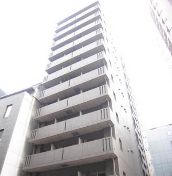 建物外観　★外壁タイル張り、重厚感のある外観★