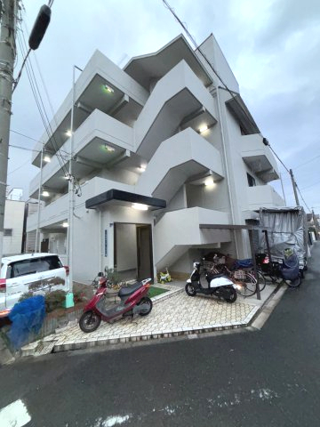 大阪市東住吉区湯里のマンションの建物外観