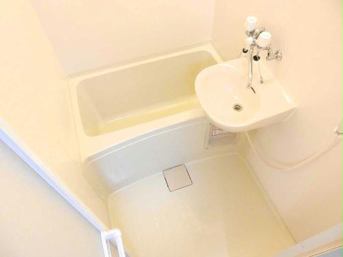 バス・シャワールーム　快適なバスルーム