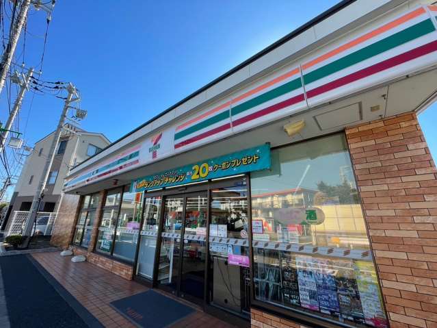 コンビニ　セブンイレブン（コンビニ）まで380m