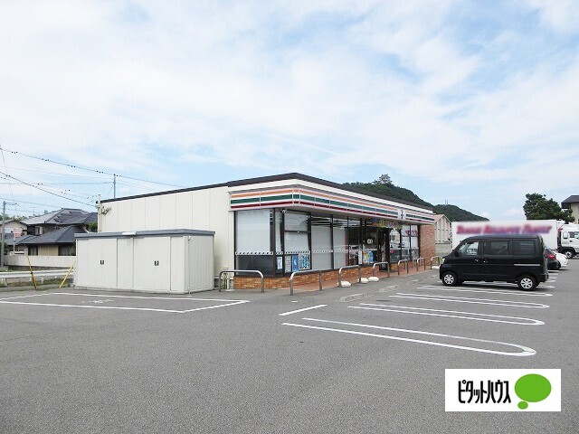 コンビニ　セブンイレブン鳴門立岩店（コンビニ）まで940m