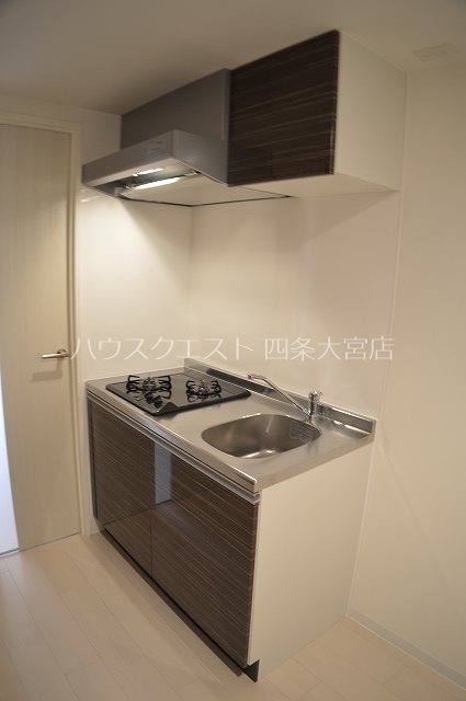 【京都市南区吉祥院三ノ宮西町のマンションのキッチン】