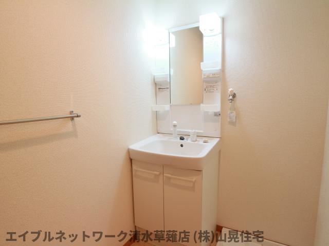 洗面設備　広い洗面スペース