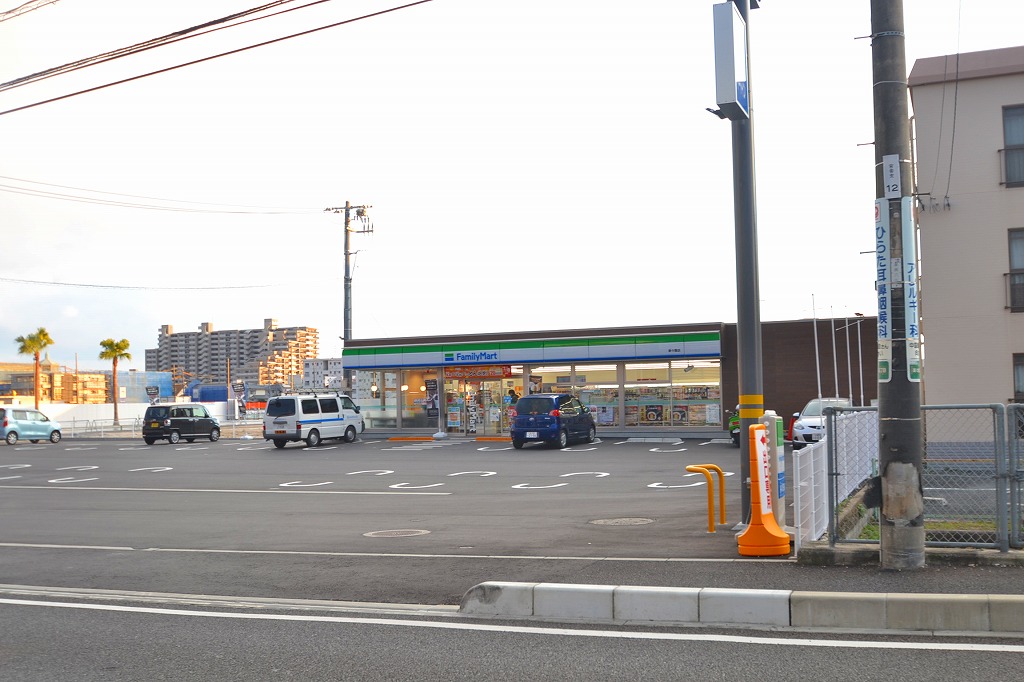 コンビニ　ファミリーマート楽々園店（コンビニ）まで283m