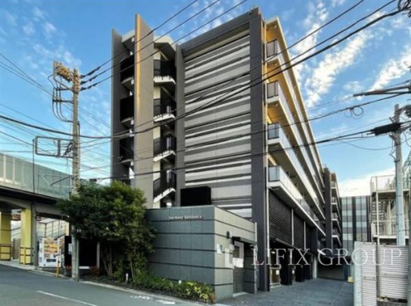 川崎市中原区中丸子のマンションの建物外観