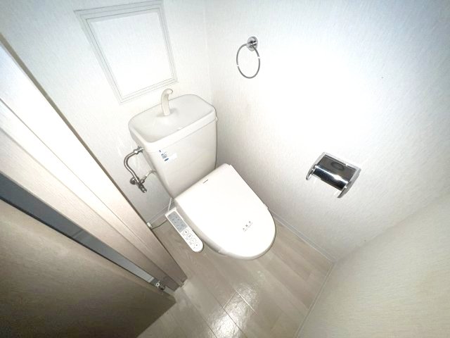 アヴェニール岡本のトイレ写真