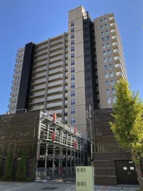 【宇都宮市本町のマンションのエントランス】