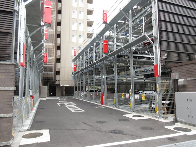 【宇都宮市本町のマンションの駐車場】