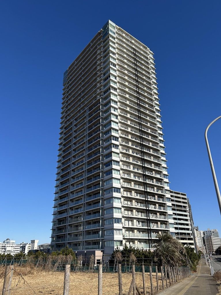 ＴＨＥ幕張ＢＡＹＦＲＯＮＴ　ＴＯＷＥＲ＆ＲＥＳＩＤＥＮＣＥの建物外観