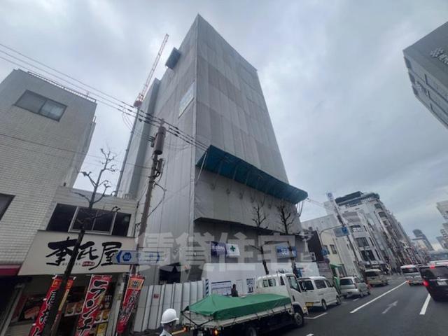 【大阪市中央区日本橋のマンションの建物外観】