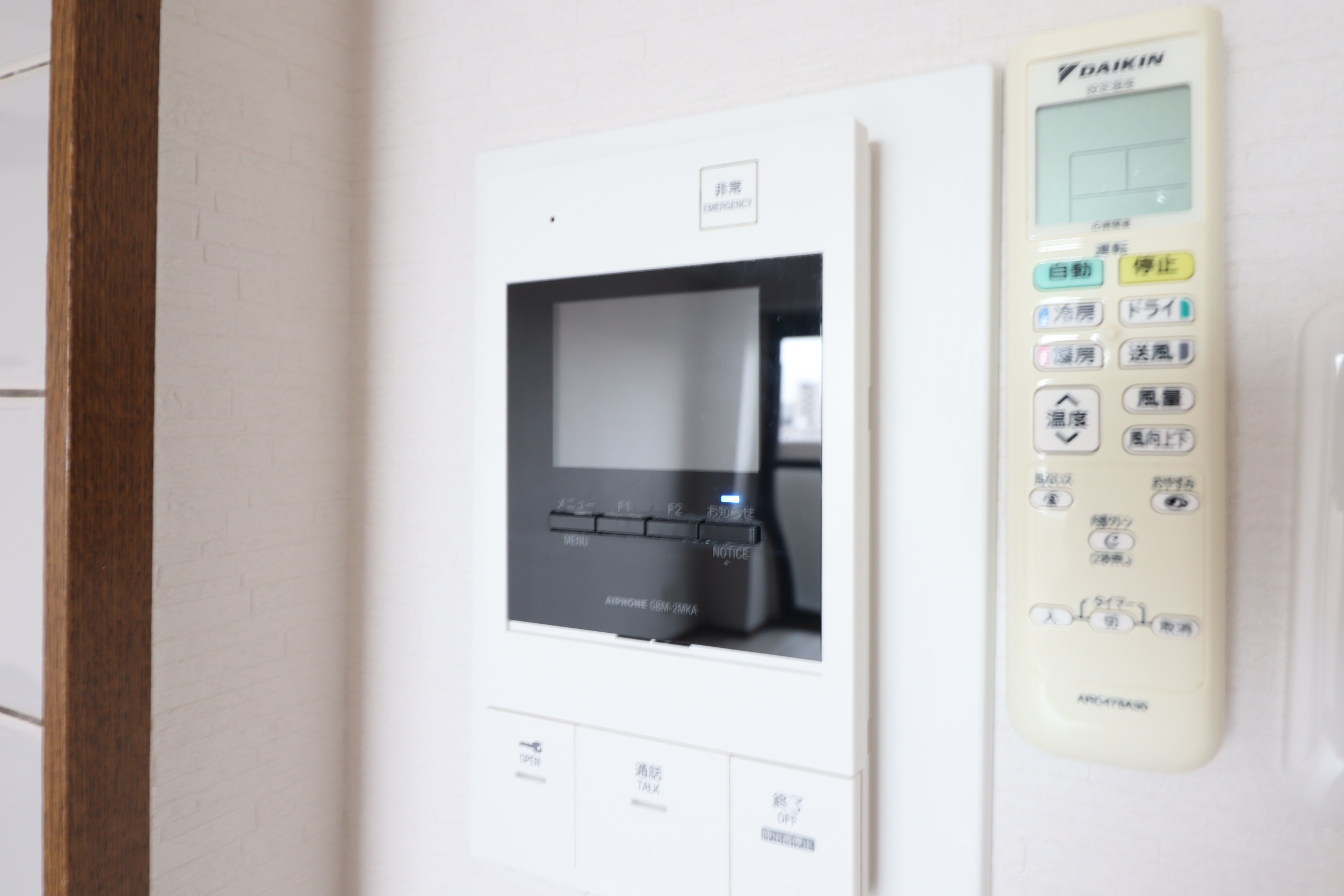 セキュリティ　TVモニター付インターホン