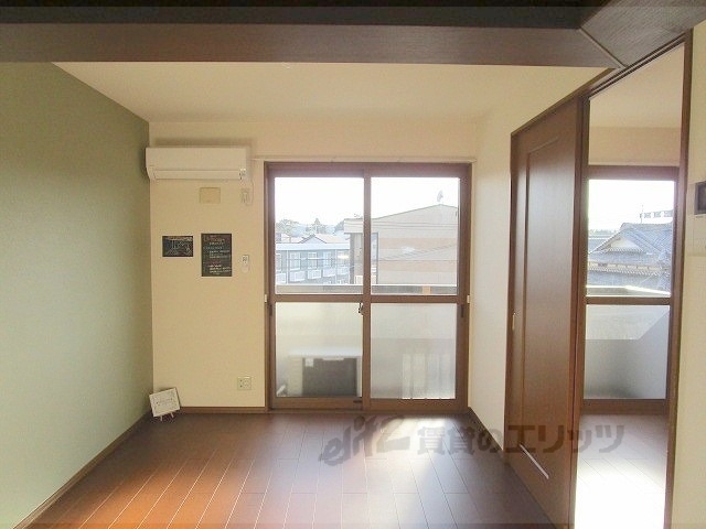 居室・リビング　リビング