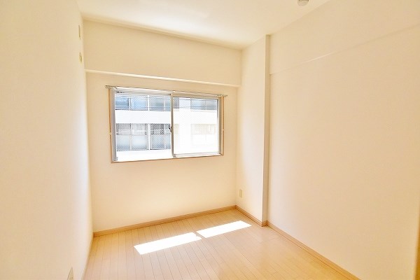 その他部屋・スペース　★洋室4帖★