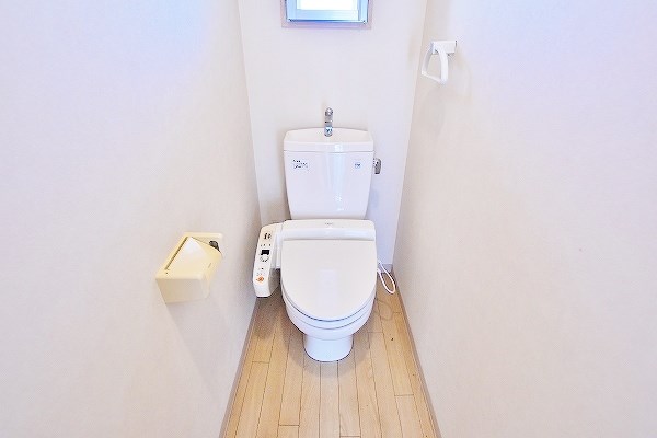 トイレ　★温水洗浄便座付トイレ★