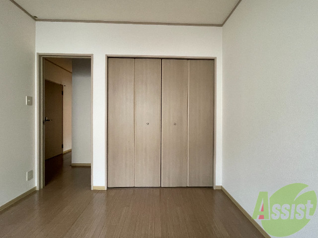 収納　収納です。扉が大きく使いやすそうですね。