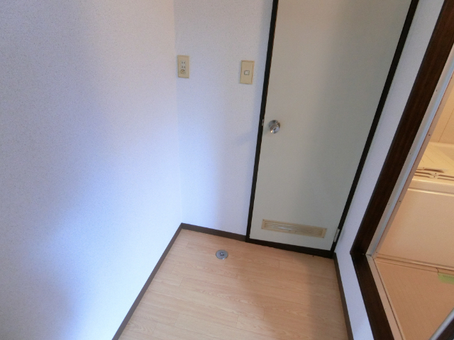 その他部屋・スペース　洗濯機置場です。