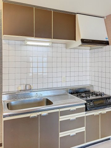 キッチン　2024年7月撮影※現況を優先致します。