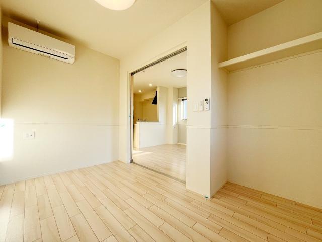 居室・リビング　洋室１