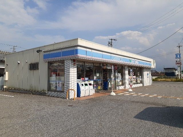 コンビニ　ローソン長浜高月店様（コンビニ）まで530m