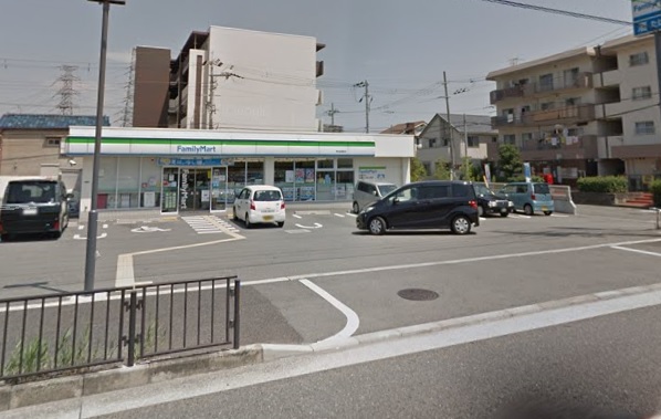 コンビニ　ファミリーマート 堺北長尾町店（コンビニ）まで506m