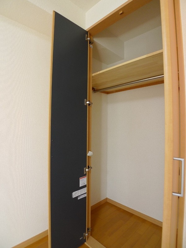 トイレ　※同間取りの別部屋の参考写真です。