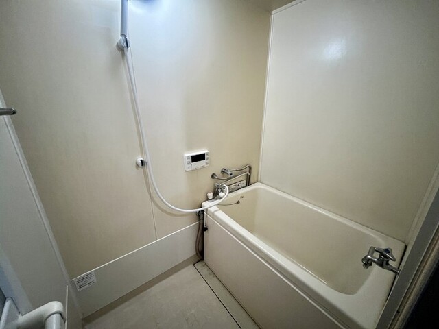 バス・シャワールーム　浴室