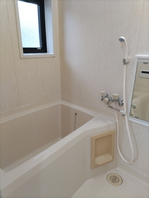 バス・シャワールーム　お風呂です