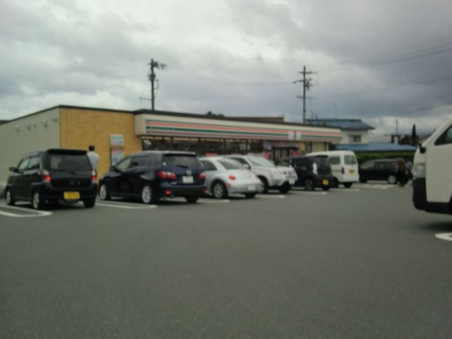 コンビニ　セブンイレブン（コンビニ）まで510m