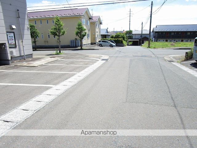 その他　周辺道路（その他）まで0m